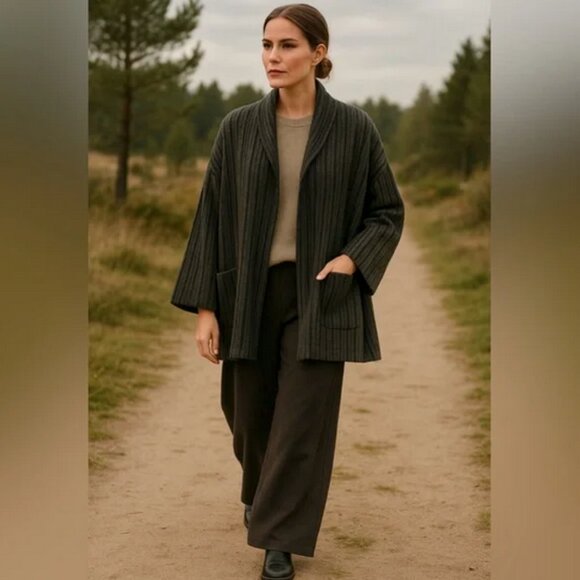 Eskandar Wool-Cashmere Oversized Jacket – Charcoal Stripe (Free Size) - Picture 2 of 15